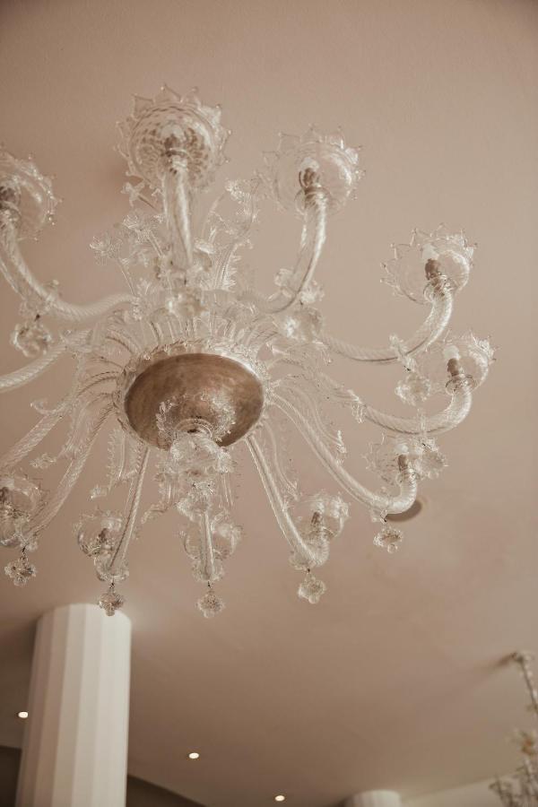 Savoy 5*