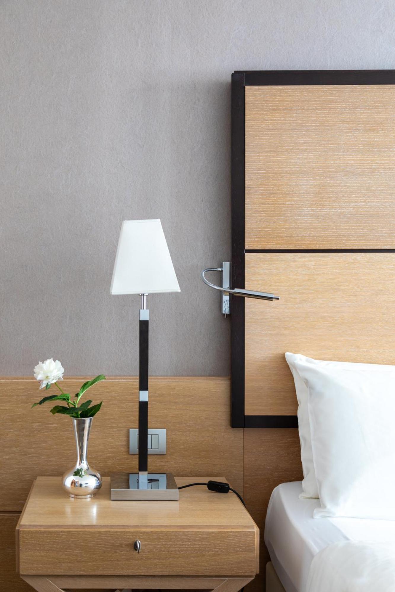Savoy Hotel 5*
