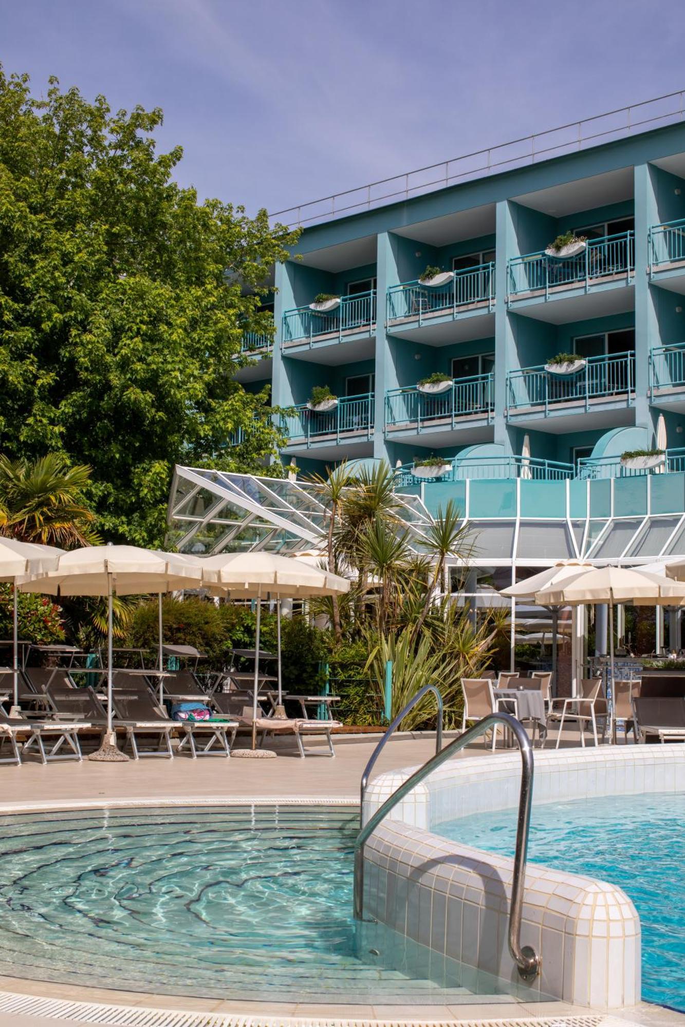 Hotel Savoy